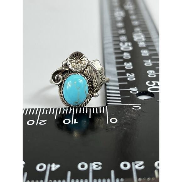 Vintage Navajo Sterling Silver Turquoise Ring Size 8 Native American- Signed - Picture 9 of 12